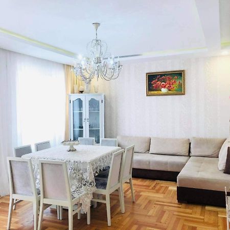 Apartment Near The Sea Μπατούμι Εξωτερικό φωτογραφία