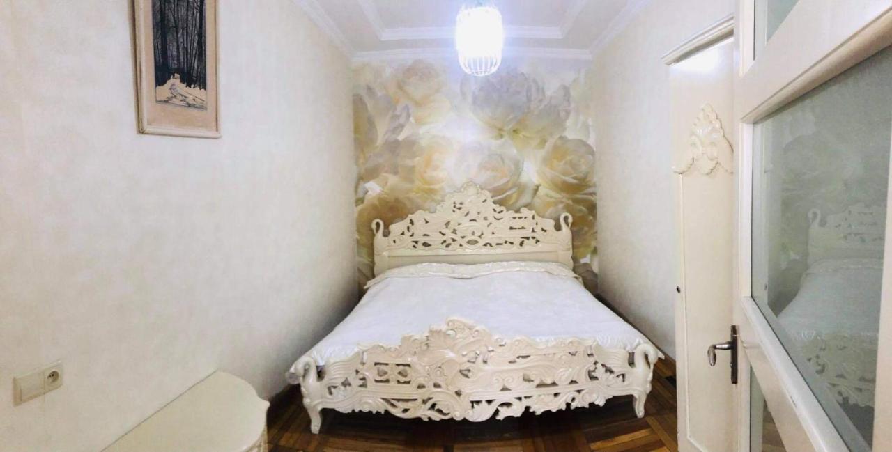 Apartment Near The Sea Μπατούμι Εξωτερικό φωτογραφία