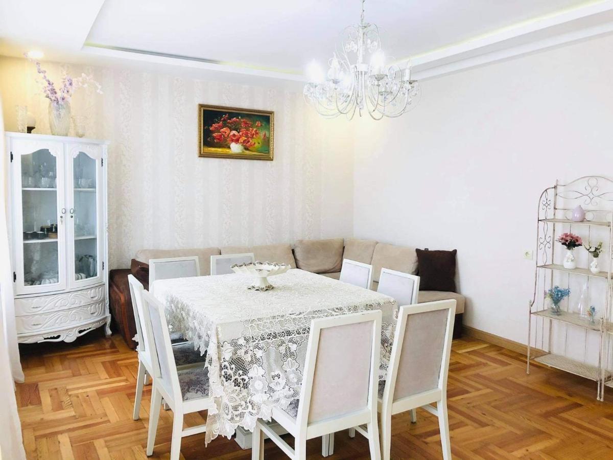 Apartment Near The Sea Μπατούμι Εξωτερικό φωτογραφία