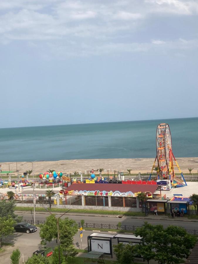 Apartment Near The Sea Μπατούμι Εξωτερικό φωτογραφία